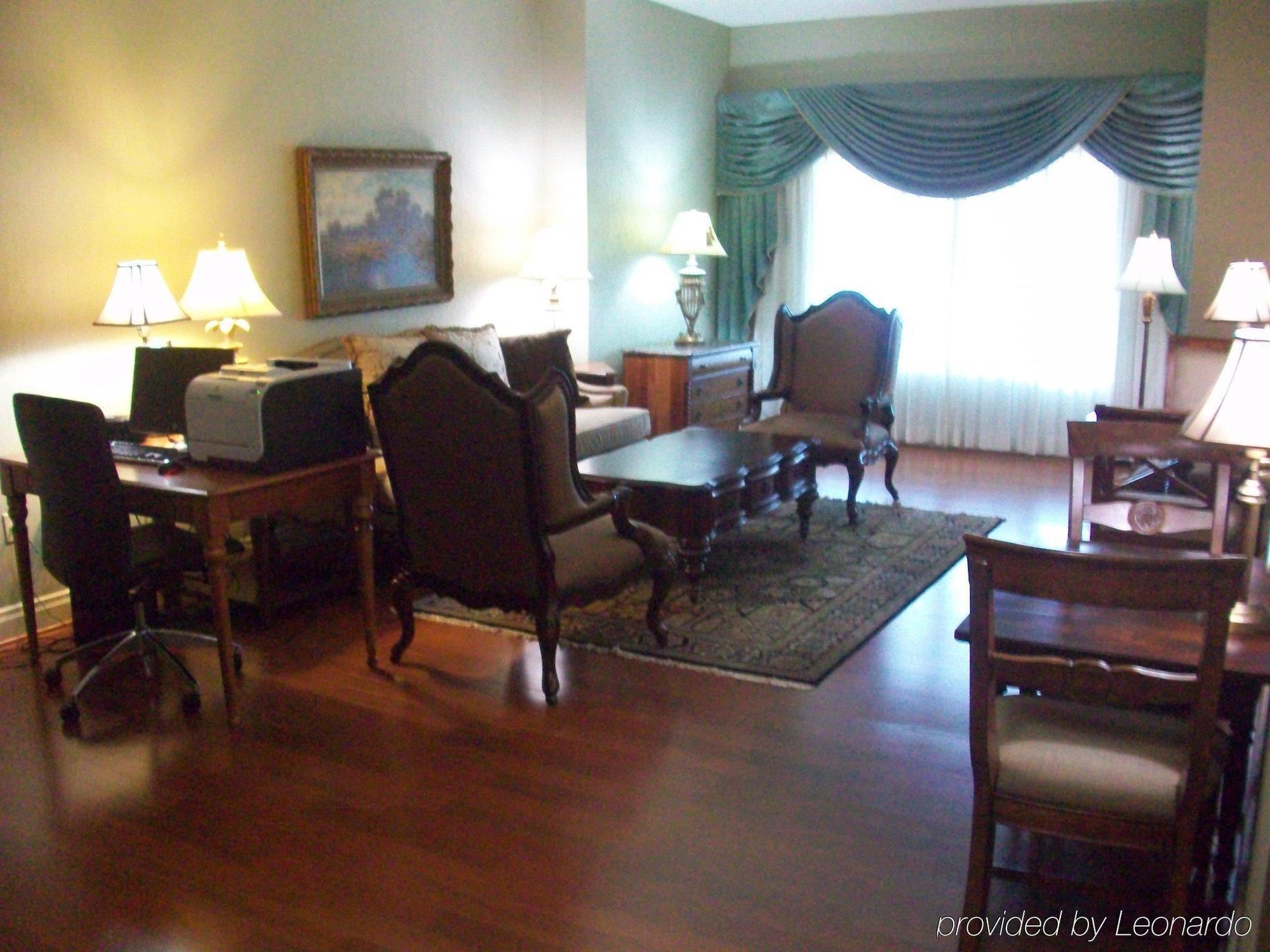 Clayton Plaza Hotel & Extended Stay Interior foto